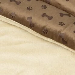 Wallace & Jones Gepolsterte Plüsch Wendedecke Leeds L 9 Wallace & Jones Gepolsterte Plüsch Wendedecke Leeds L -Deutschland Hund Trockenfutter Verkaufs-Shop 1313bc297ffdd3262e7a85b996d183db6e78c54e 1345728 de DE a313425641d999133ad8b8e5cc8e7fa9cc0e49f9U6bY1b