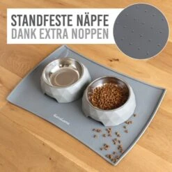 KaraLuna Napfunterlage Aus Silikon 60x40 Cm Geschwungen Grau -Deutschland Hund Trockenfutter Verkaufs-Shop 74314f3a9fc029b1dfa7b659f7c33057e9305462 1407473 de DE f1f0963f7907963ff6980439d56b8abbc8e6715eIynpAw